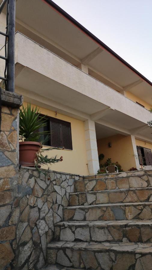 Villa Private House Durrës Esterno foto