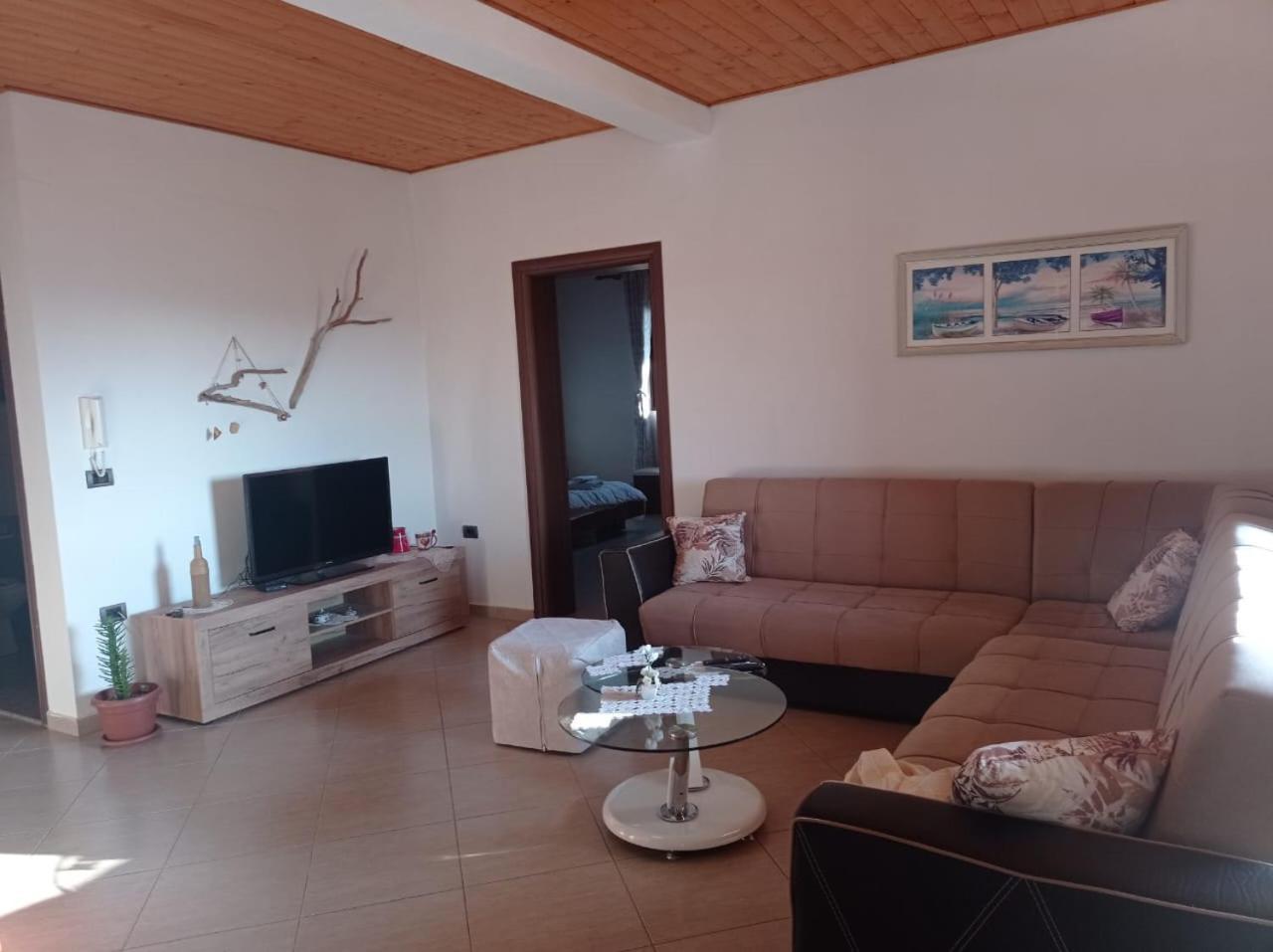 Villa Private House Durrës Esterno foto